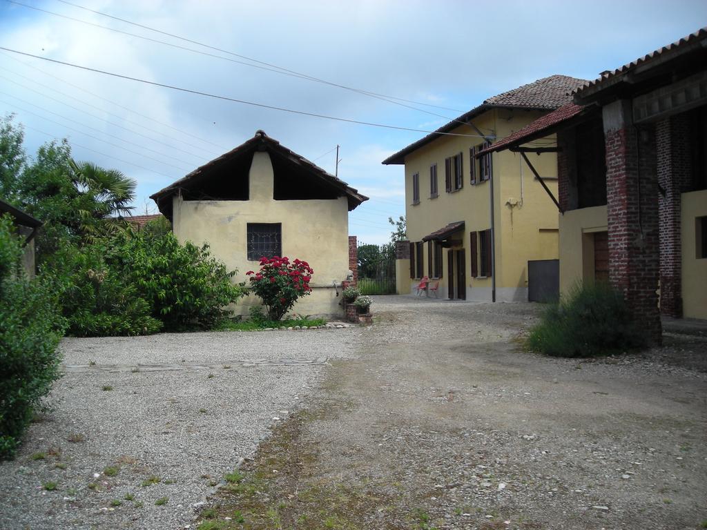 Agriturismo Cascina Roma Ozzero المظهر الخارجي الصورة